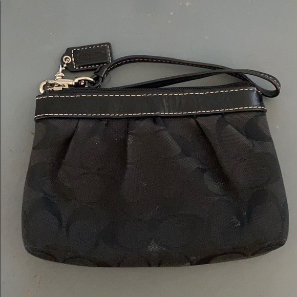 Coach wristlet - Picture 1 of 4